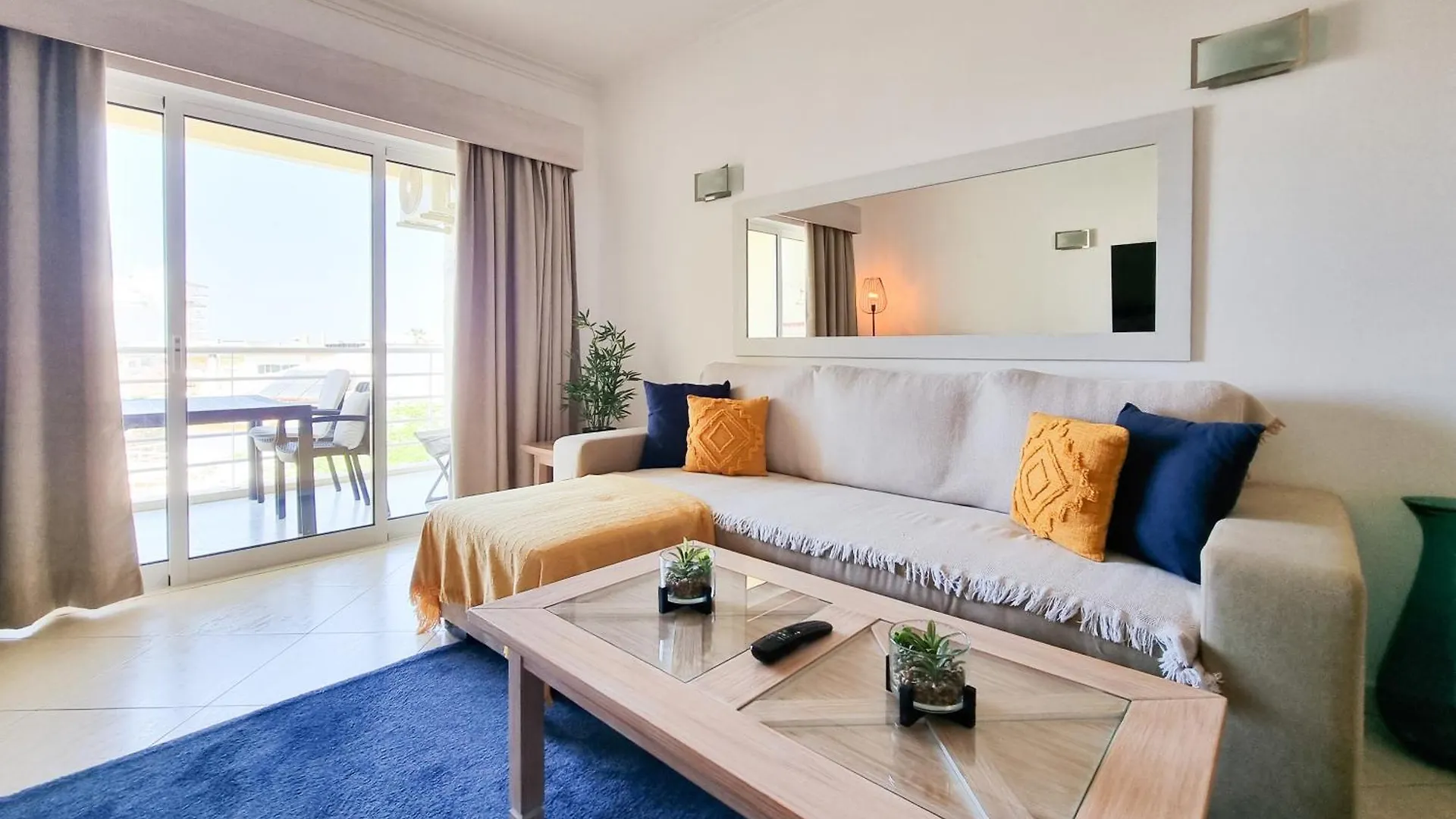 Apartment Vila Marachique Elegant アルヴォル ポルトガル